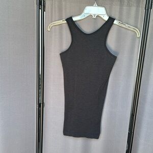 Lululemon tank top with built-in sports bra black size 4